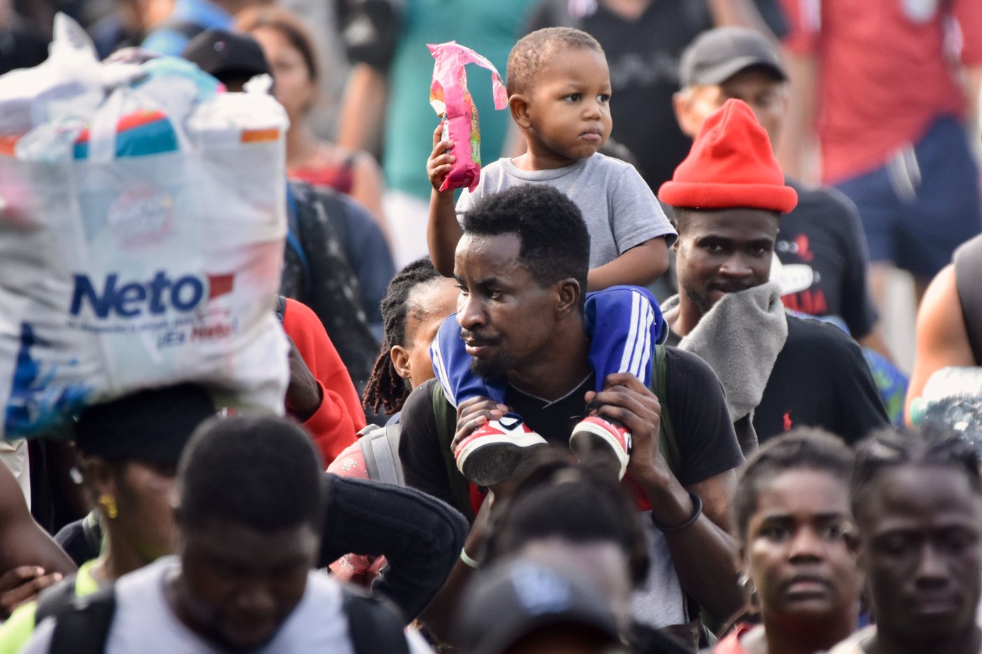 Migrants march from southern Mexico, protesting delays and seeking papers to work | iNFOnews.ca