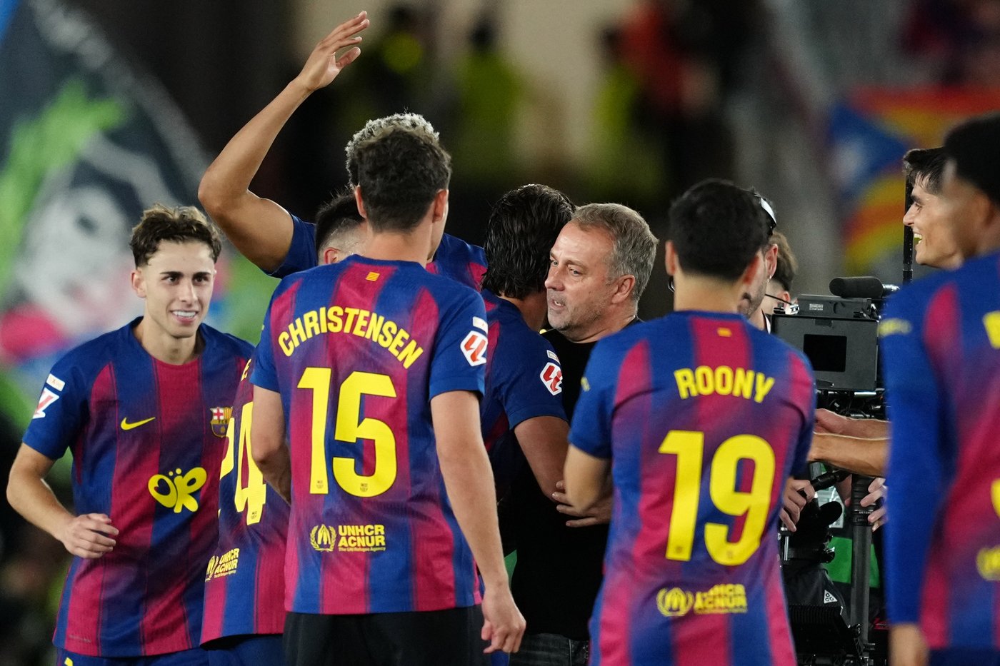 Flick says 'I will never forget this day' as Barcelona wins La Liga after death of coach's father | iNFOnews.ca