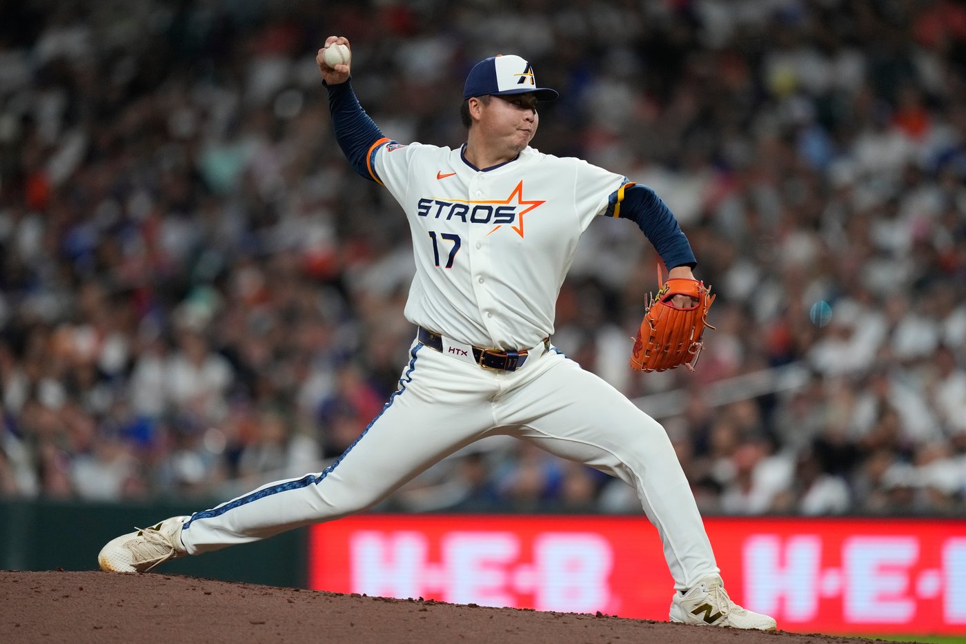 Kyle Tucker homers, drives in 2 runs as the Dodgers beat the Astros 8-3 | iNFOnews.ca Kyle Tucker homers, drives in 2 runs as the Dodgers beat the Astros 8-3 | iNFOnews.ca