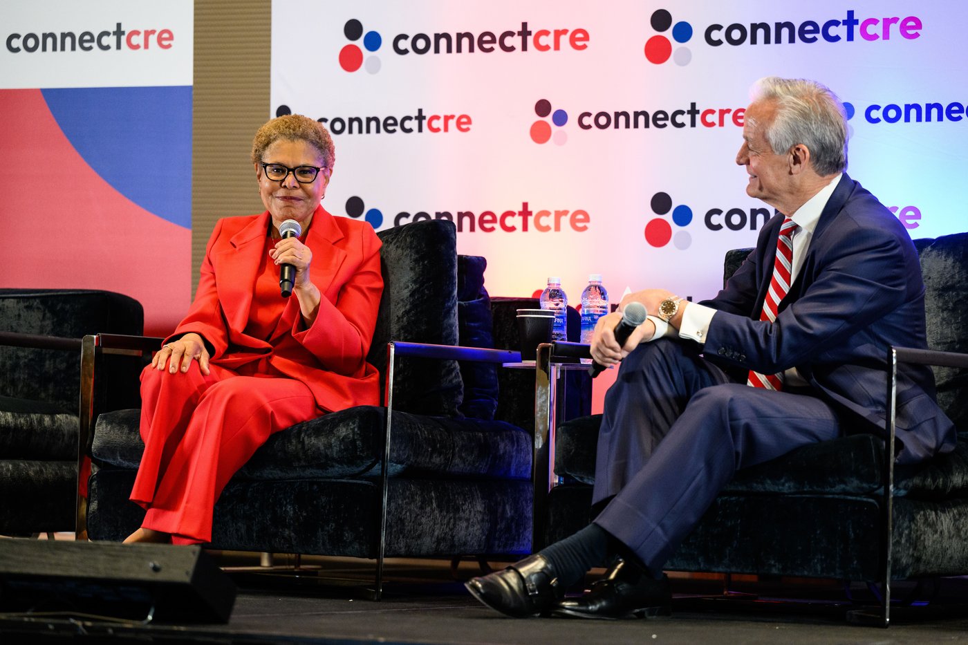 Devastating wildfire and homelessness loom over Los Angeles Mayor Karen Bass' bid for second term | iNFOnews.ca