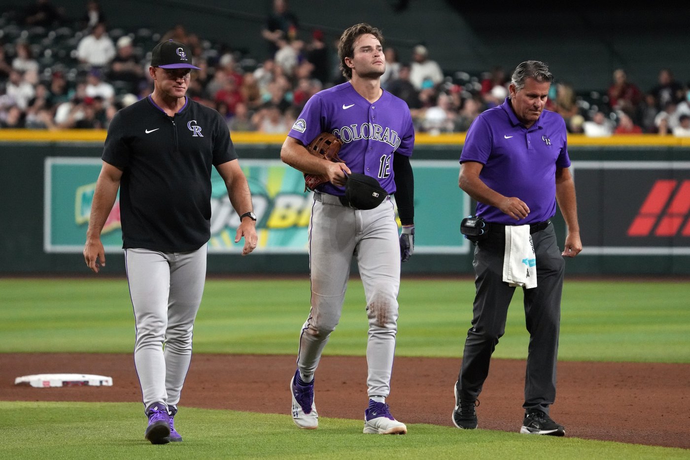 Karros hits 2-run homer before leaving after collision, Rockies rally past Diamondbacks for 3-2 win | iNFOnews.ca Karros hits 2-run homer before leaving after collision, Rockies rally past Diamondbacks for 3-2 win | iNFOnews.ca