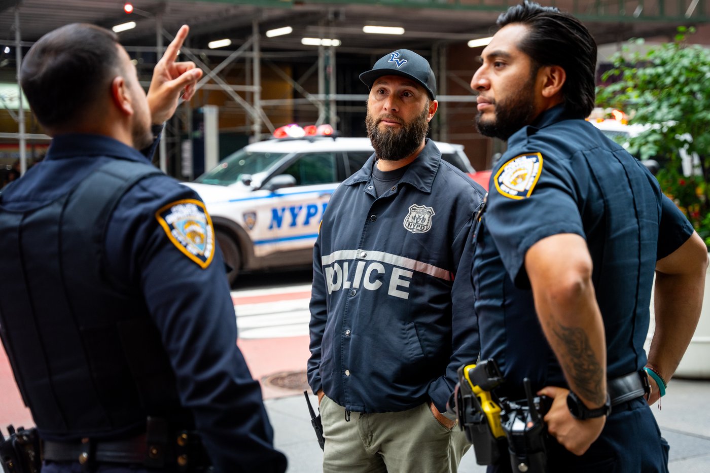 Manhattan high-rise is still unstable after bricks fall and columns buckle, officials say | iNwheels