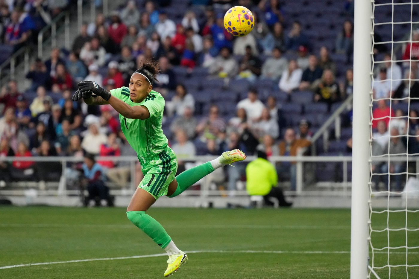 Lindsey Heaps and Jaedyn Shaw score as USWNT blanks Argentina 2-0 in SheBelieves Cup | iNFOnews.ca