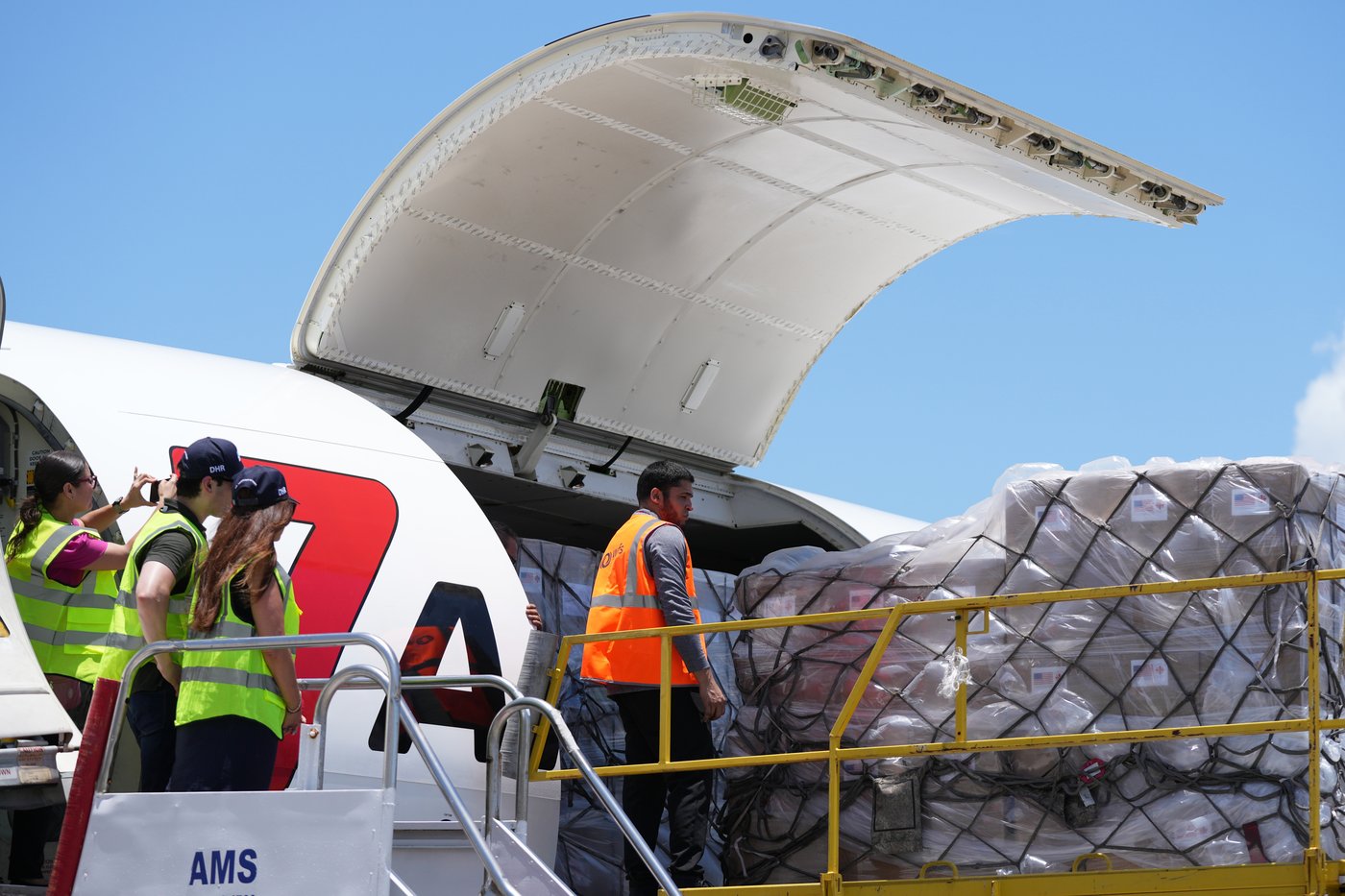 US sends food for Cuban residents while still pressuring island's government | iNFOnews.ca US sends food for Cuban residents while still pressuring island's government | iNFOnews.ca