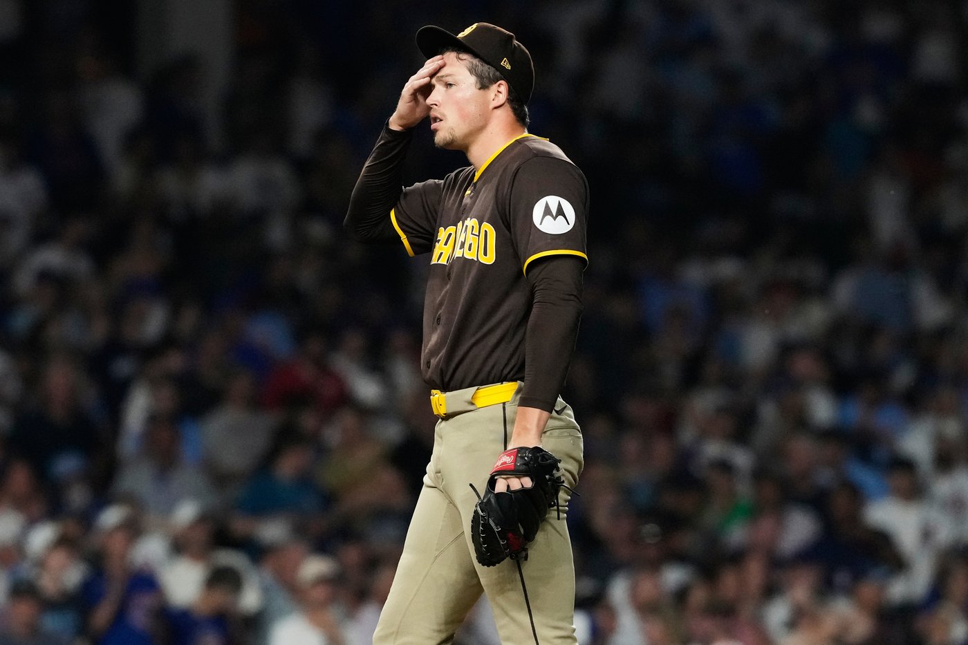 Suzuki hits game-ending single off Miller as the Cubs beat the Padres 3-2 | iNFOnews.ca