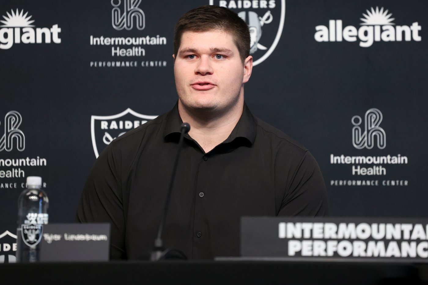 Raiders introduce new players after Baltimore backs out of the Maxx Crosby trade | iNFOnews.ca