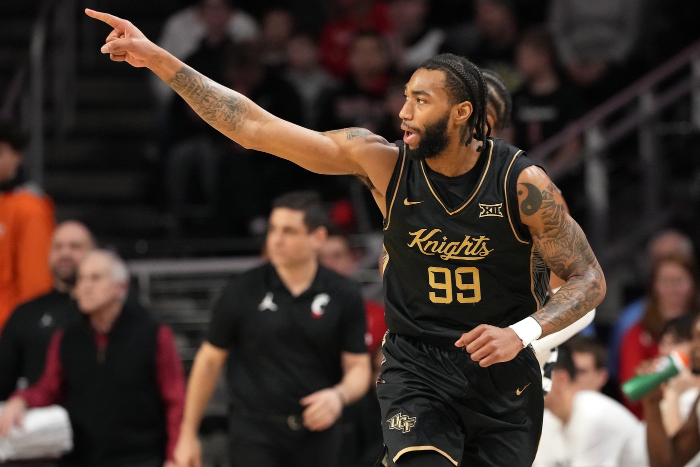 Baba Miller has 17 points, 10 rebounds and 5 assists to help Cincinnati beat UCF 92-72 | iNFOnews.ca