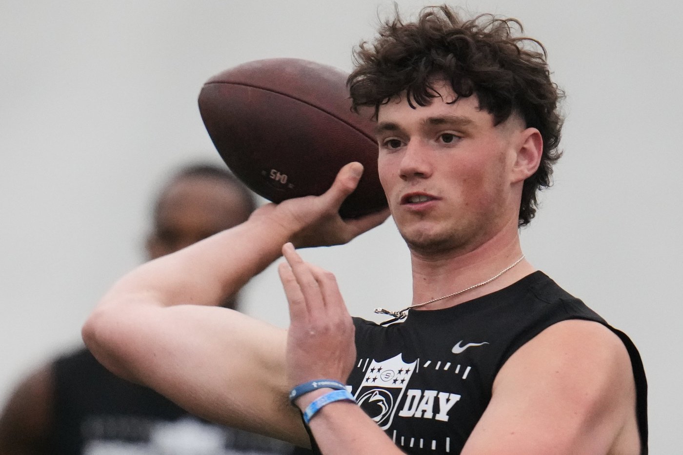 Carson Beck and Drew Allar make it 4 quarterbacks selected in the first 3 rounds of the NFL draft | iNFOnews.ca