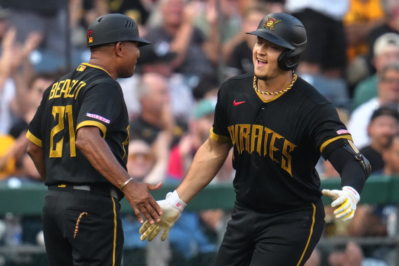 Lowe, Flores homer to power the Pirates over the slumping Red Sox, 8-4 | iNFOnews.ca Lowe, Flores homer to power the Pirates over the slumping Red Sox, 8-4 | iNFOnews.ca