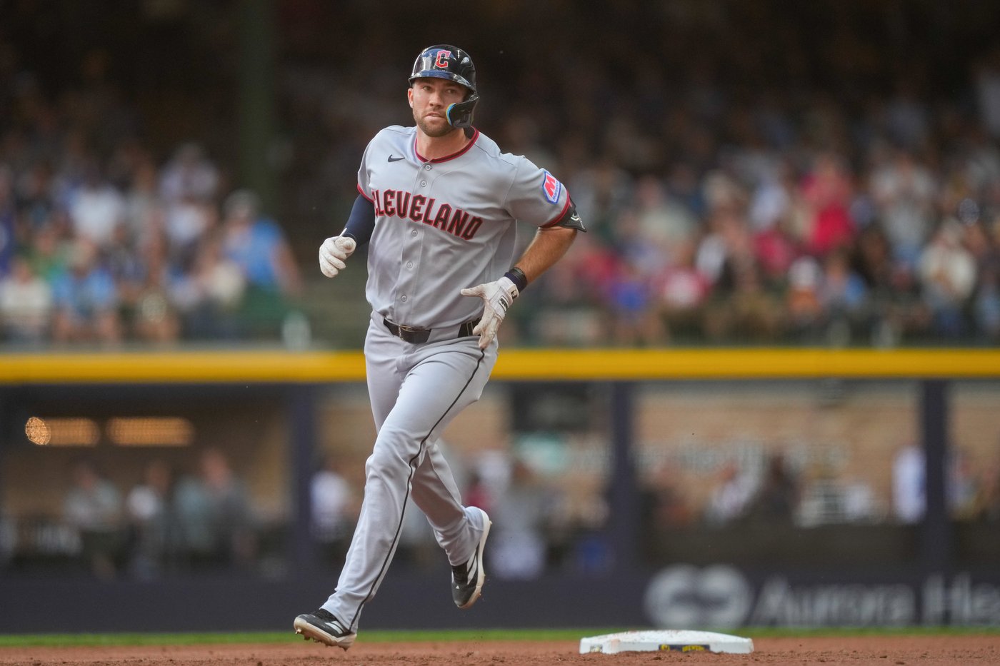 Bazzana’s 7th-inning homer helps lift Guardians past Brewers 4-2 | iNFOnews.ca