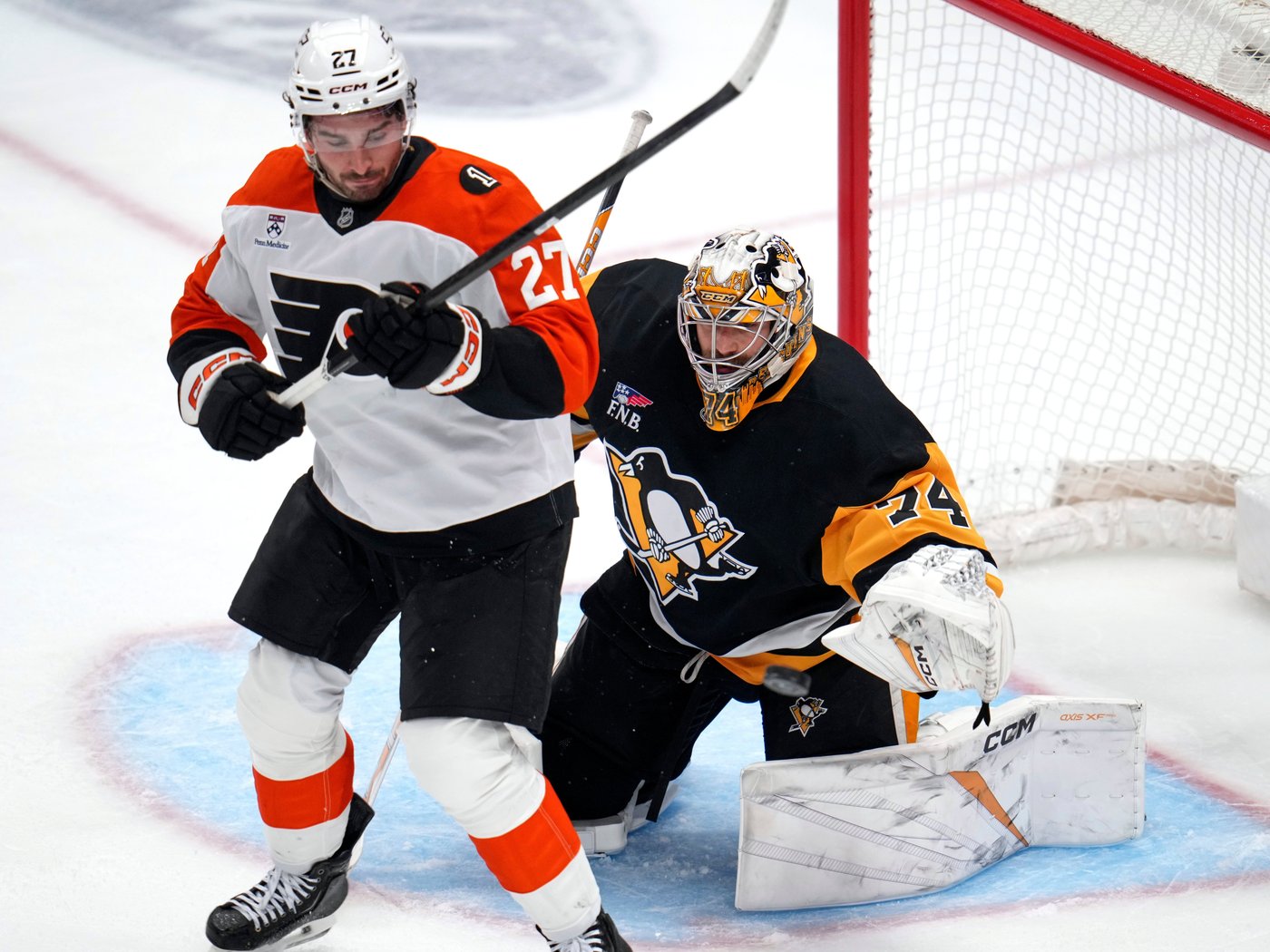 Zegras scores in shootout as Flyers defeat Penguins 4-3 | iNFOnews.ca