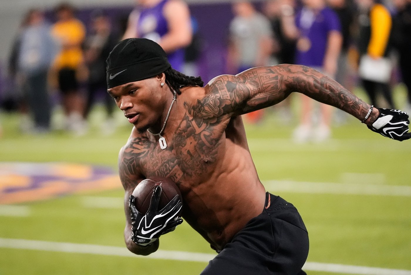 Chicago Bears provide Caleb Williams with weapons in draft but struggling pass rush gets little help | iNFOnews.ca