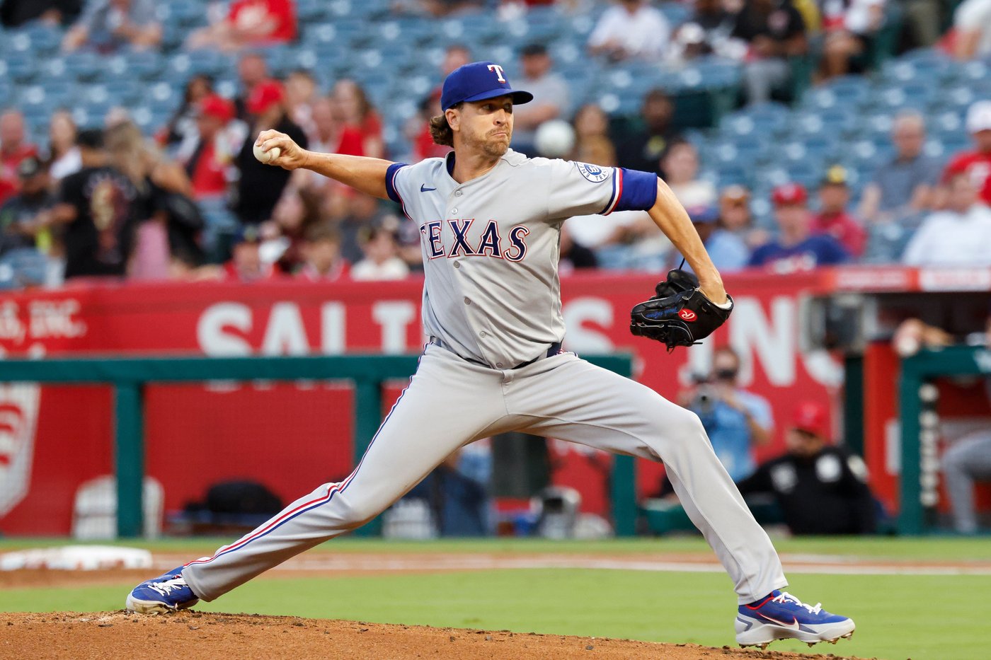 Rangers pitcher Jacob deGrom leaves start with right triceps fatigue and will undergo MRI | iNFOnews.ca Rangers pitcher Jacob deGrom leaves start with right triceps fatigue and will undergo MRI | iNFOnews.ca