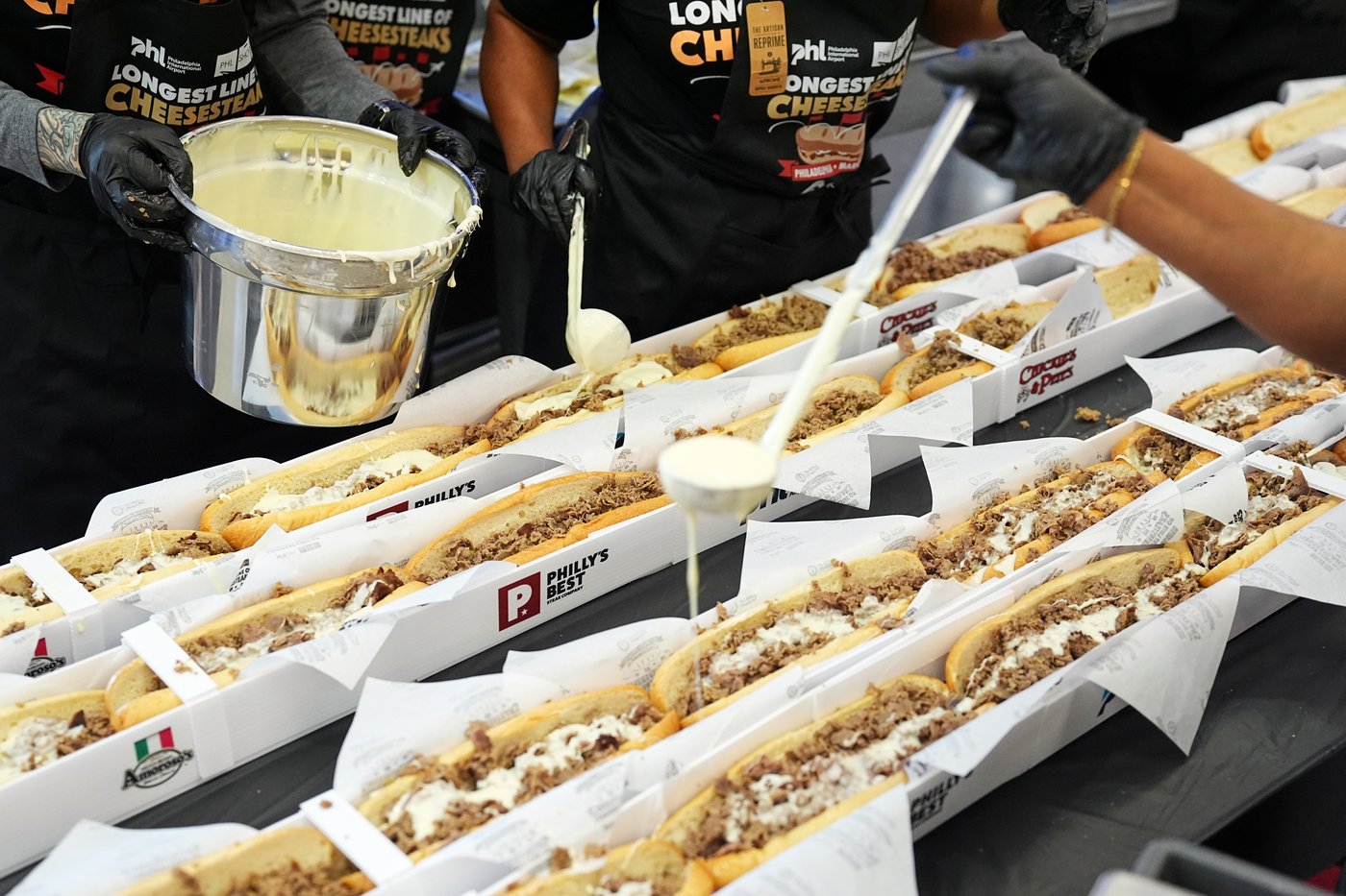 Longest line at Philly airport? Cheesesteaks, not security | iNFOnews.ca
