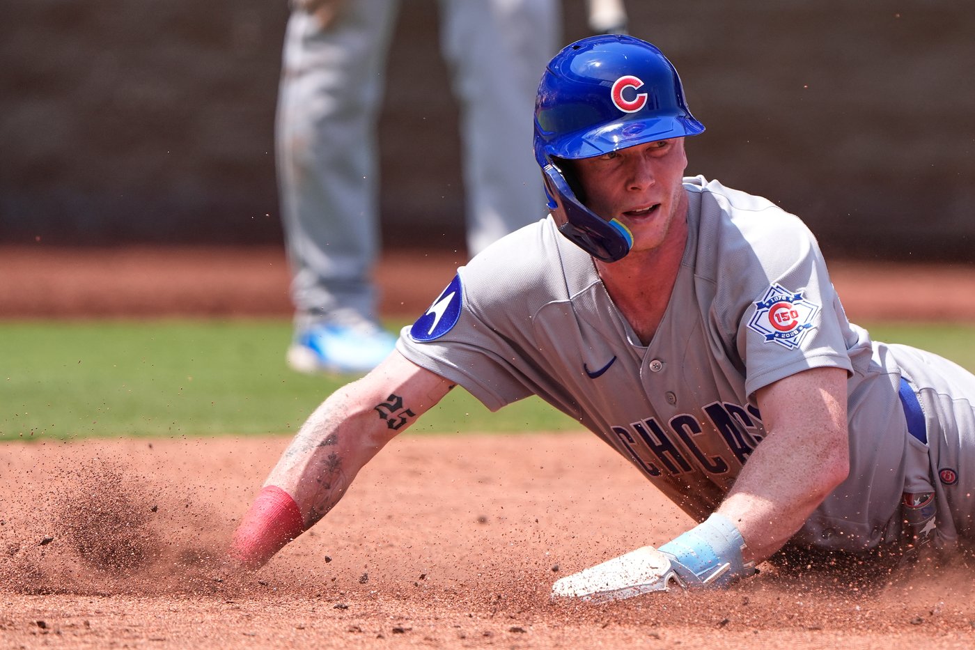 Happ and Amaya homer to help Boyd improve to 8-1 as the Cubs beat the Royals 10-2 | iNFOnews.ca
