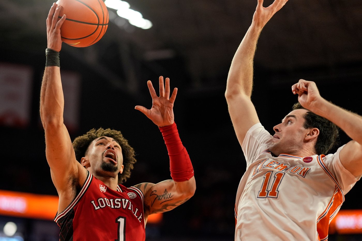 Porter's 16 second-half points lead Clemson to an 80-76 victory over No. 24 Louisville | iNFOnews.ca
