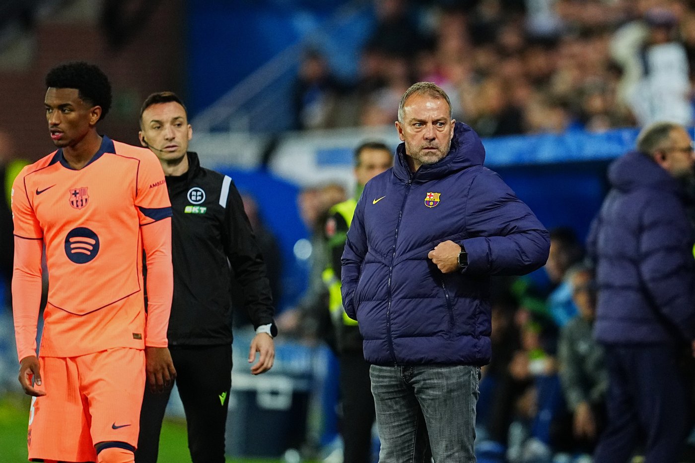 Flick signs contract extension keeping him at Barcelona at least until 2028 | iNFOnews.ca