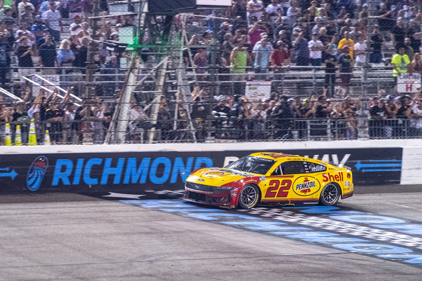 Joey Logano holds off Chase Briscoe to win NASCAR race at Richmond | iNFOnews.ca