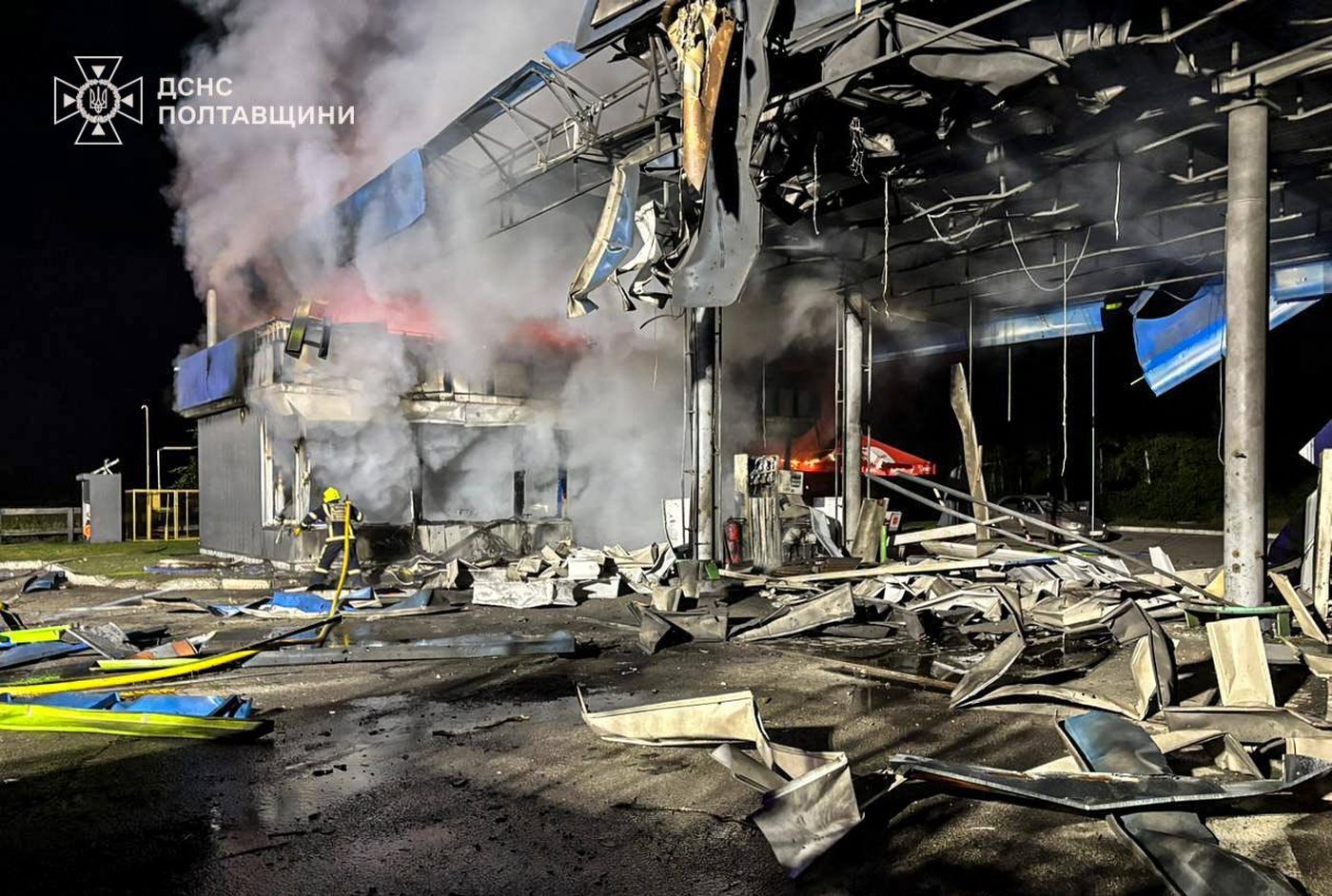 Zelenskyy condemns 'horrific attacks' as Russian strikes kill 12 and wound 40 in Ukraine | iNFOnews.ca