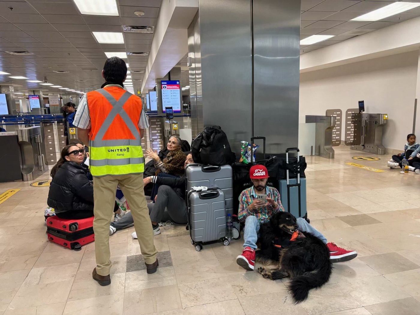 Canadians in Mexican state ordered to shelter in place as violence erupts | iNFOnews.ca Canadians in Mexican state ordered to shelter in place as violence erupts | iNFOnews.ca
