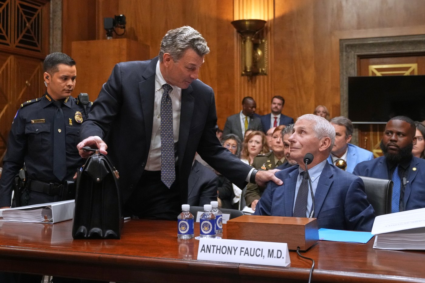 Fauci repeatedly invokes the Fifth Amendment in a contentious Senate committee hearing | iNFOnews.ca