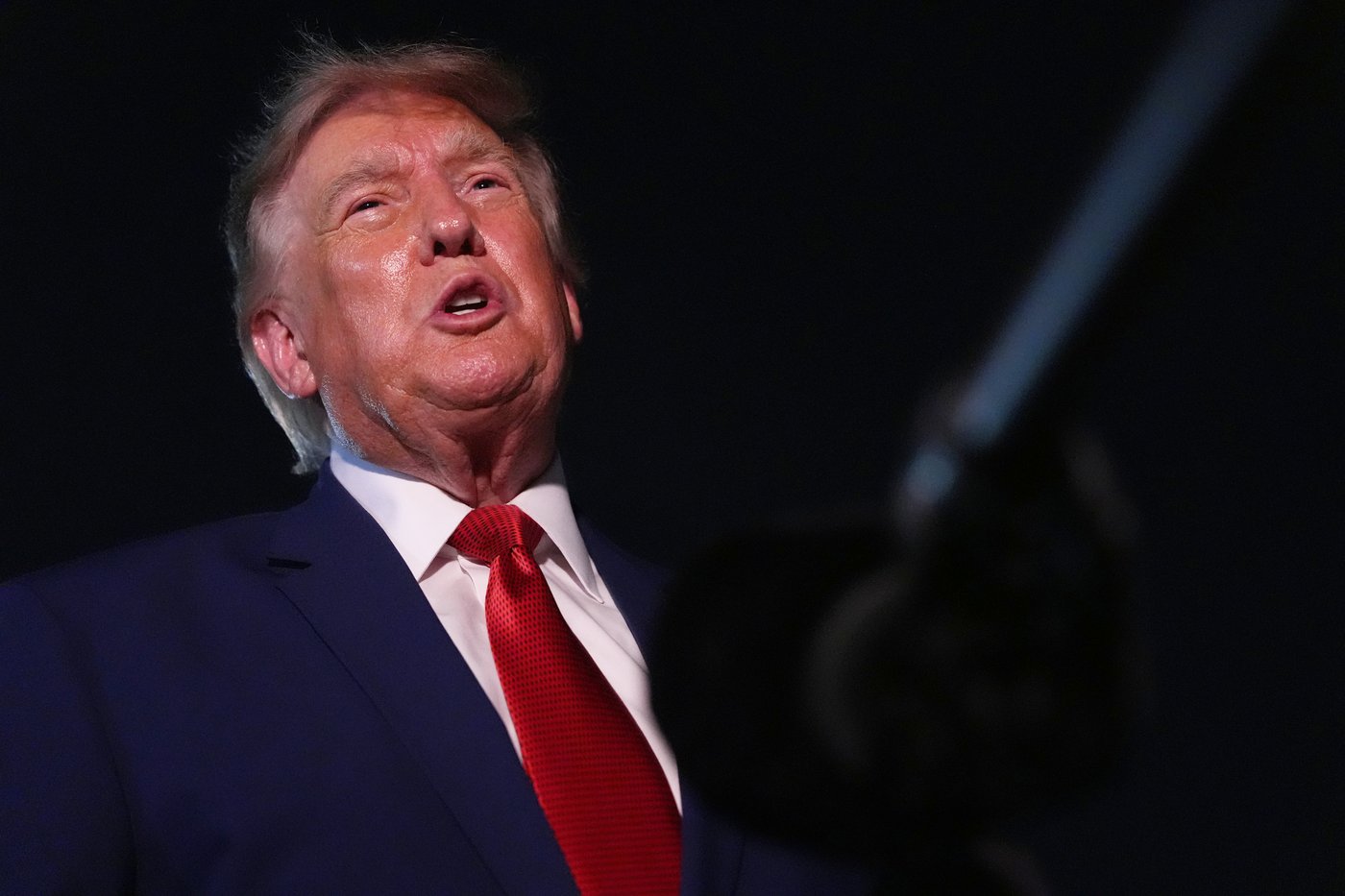 The Latest: Kennedy Center board votes to close for renovations and add Trump’s name to the building | iNFOnews.ca