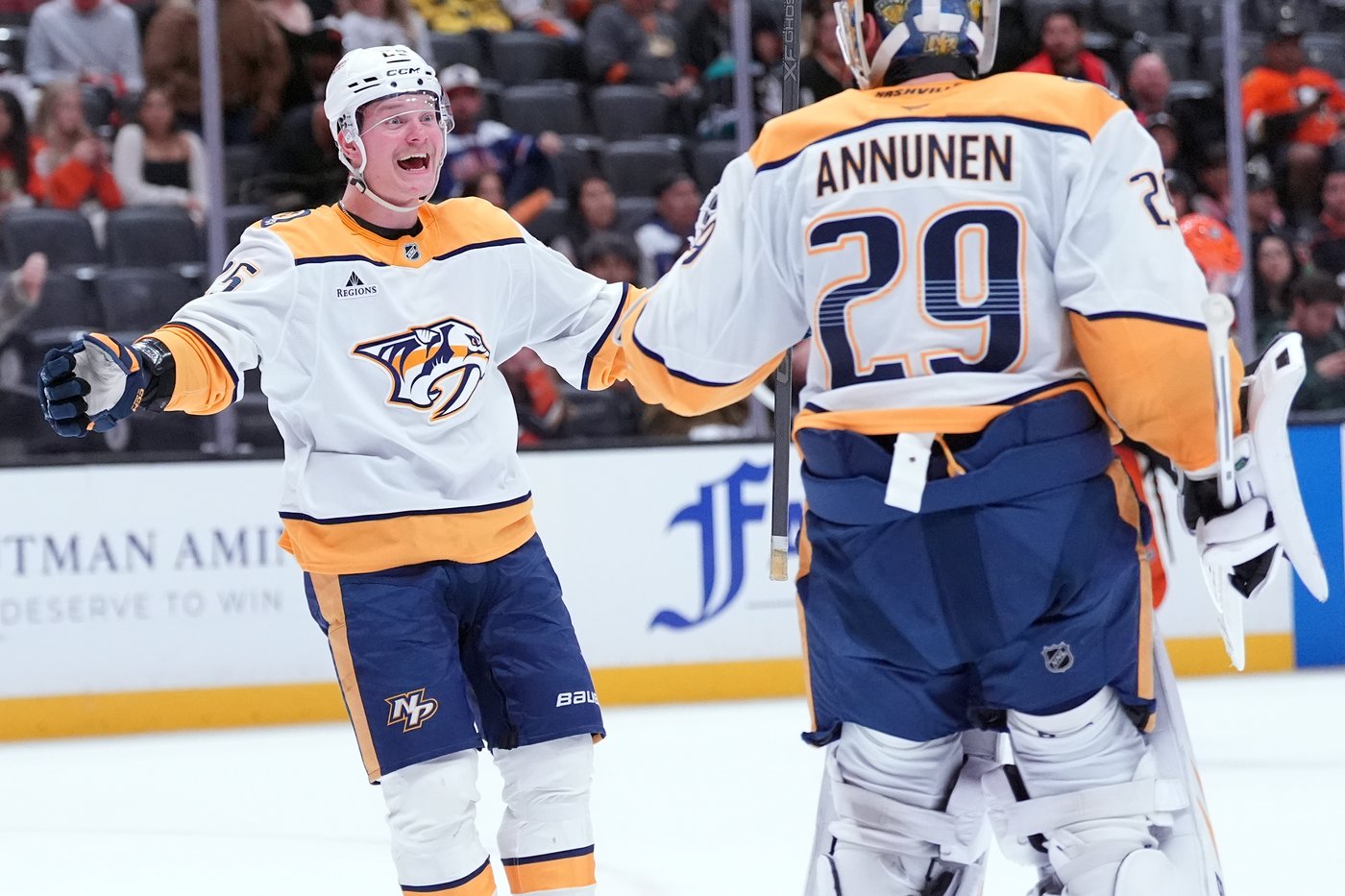 Justus Annunen stops 43 shots for 3rd career shutout in Predators' 5-0 win over Ducks | iNFOnews.ca