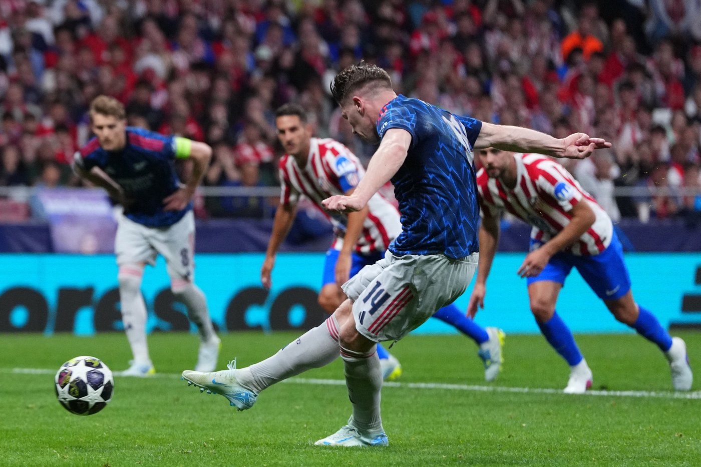 Arsenal and Atletico exchange penalty goals in 1-1 draw in 1st leg of Champions League semifinals | iNFOnews.ca