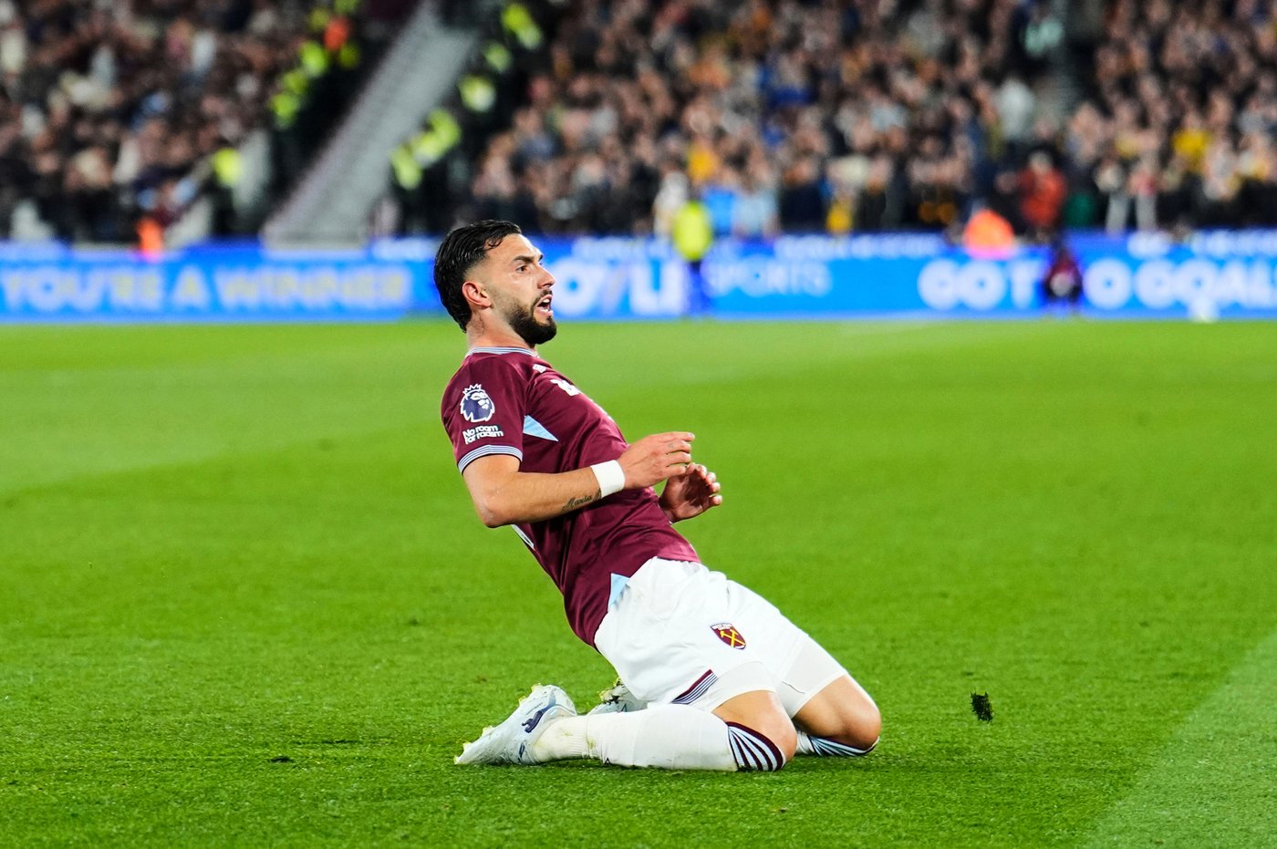 West Ham turn on second half style to beat Wolves and send Tottenham into drop zone | iNFOnews.ca
