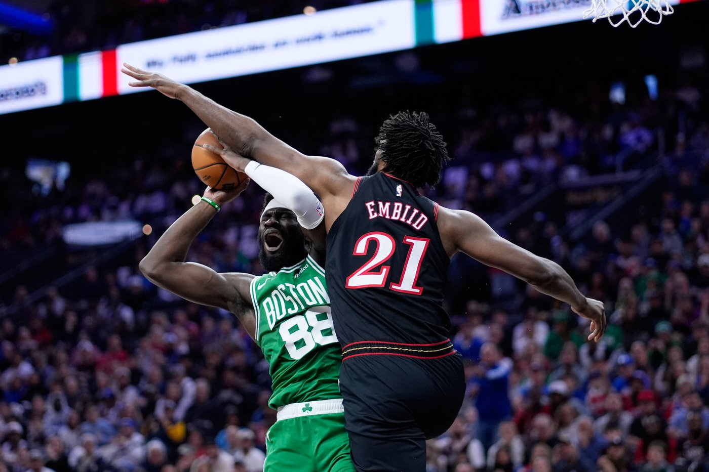 Joel Embiid made a gutsy return from an appendectomy. The 76ers are still in trouble against Boston | iNFOnews.ca