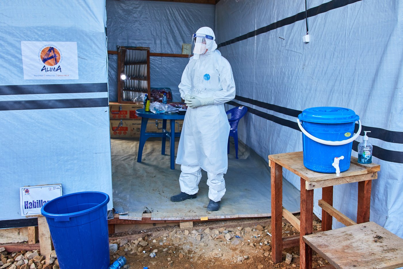 Majority of new Ebola cases in eastern Congo are from unknown chains, as outbreak outpaces response | iNFOnews.ca Majority of new Ebola cases in eastern Congo are from unknown chains, as outbreak outpaces response | iNFOnews.ca