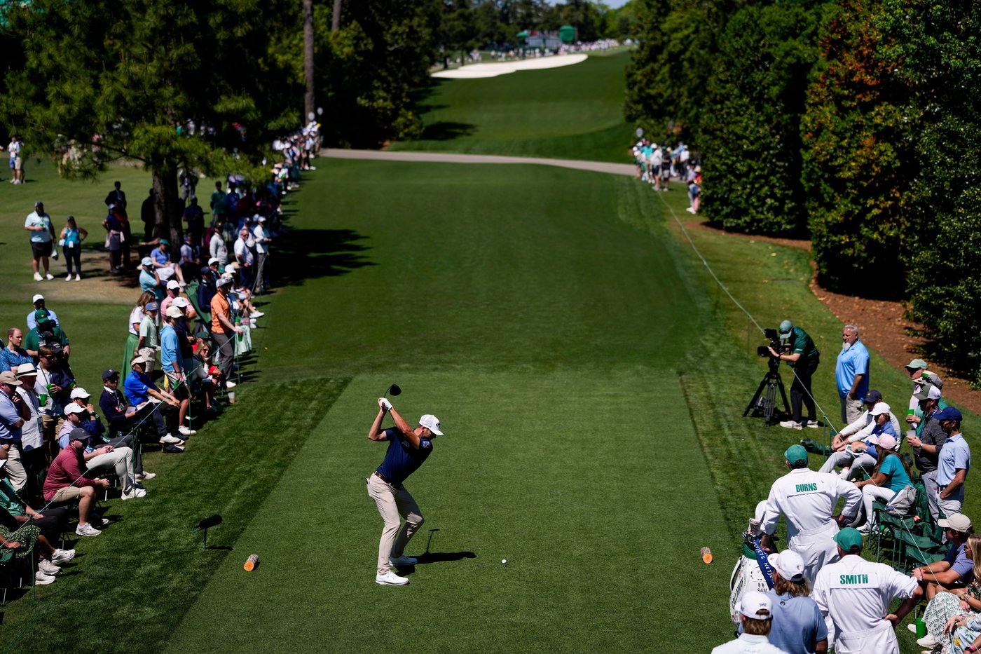 McIlroy atop Masters leaderboard again, while DeChambeau and Rahm will have to fight to make the cut | iNFOnews.ca McIlroy atop Masters leaderboard again, while DeChambeau and Rahm will have to fight to make the cut | iNFOnews.ca