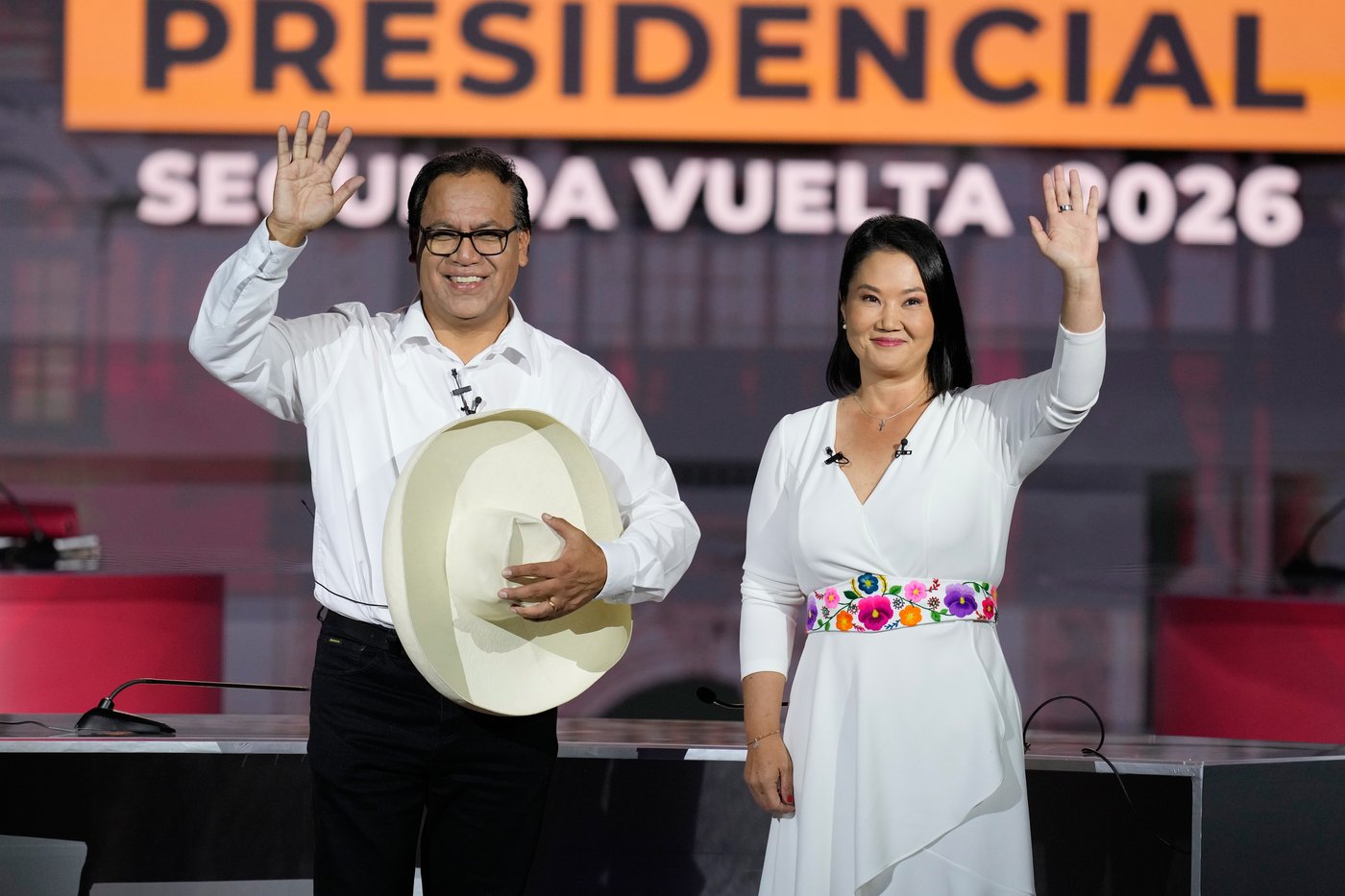Peru's presidential runoff shows a razor-thin gap between candidates | iNFOnews.ca