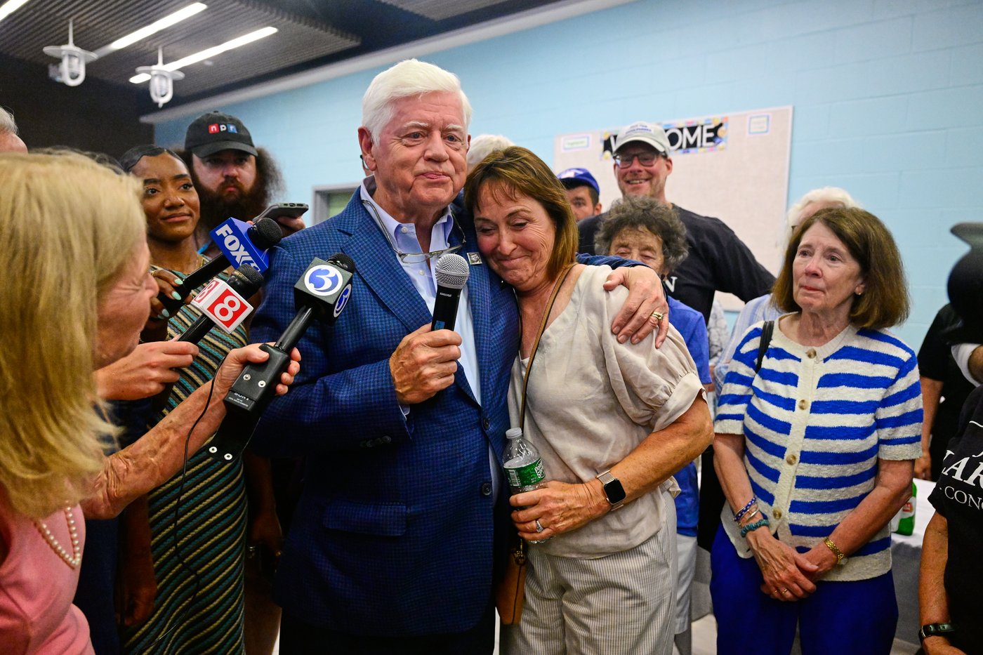 Former Mayor Luke Bronin wins Democratic primary in Connecticut, ousting U.S. Rep. John Larson | iNFOnews.ca Former Mayor Luke Bronin wins Democratic primary in Connecticut, ousting U.S. Rep. John Larson | iNFOnews.ca
