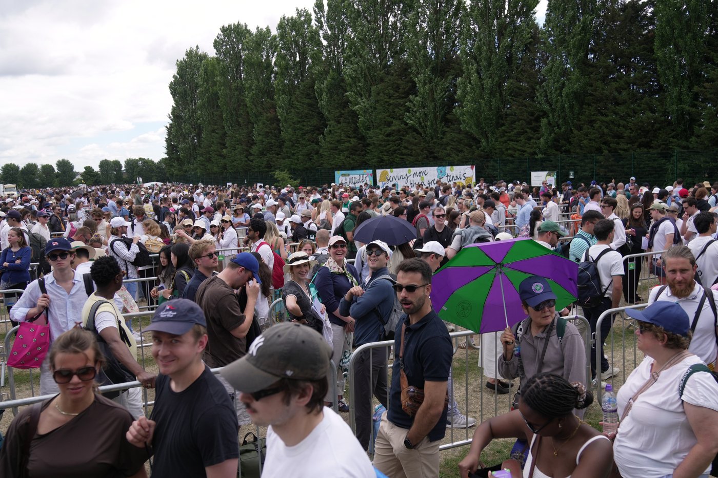 In Wimbledon's famous queue, fans keep tradition alive by waiting hours for tickets | iNFOnews.ca