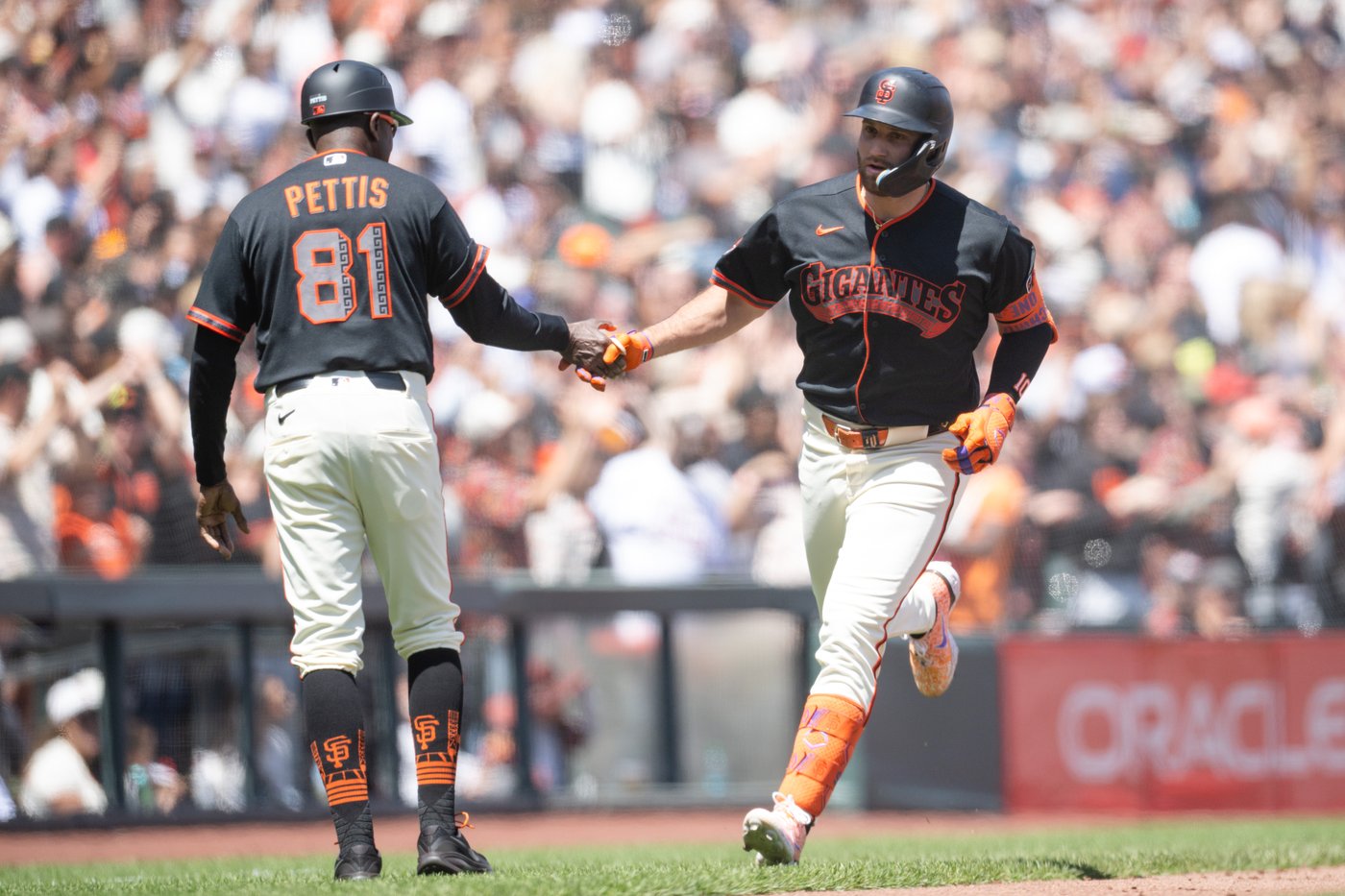 Mahle gets first win since April and Schmitt hits go-ahead, 3-run homer as Giants beat Rockies 4-2 | iNFOnews.ca