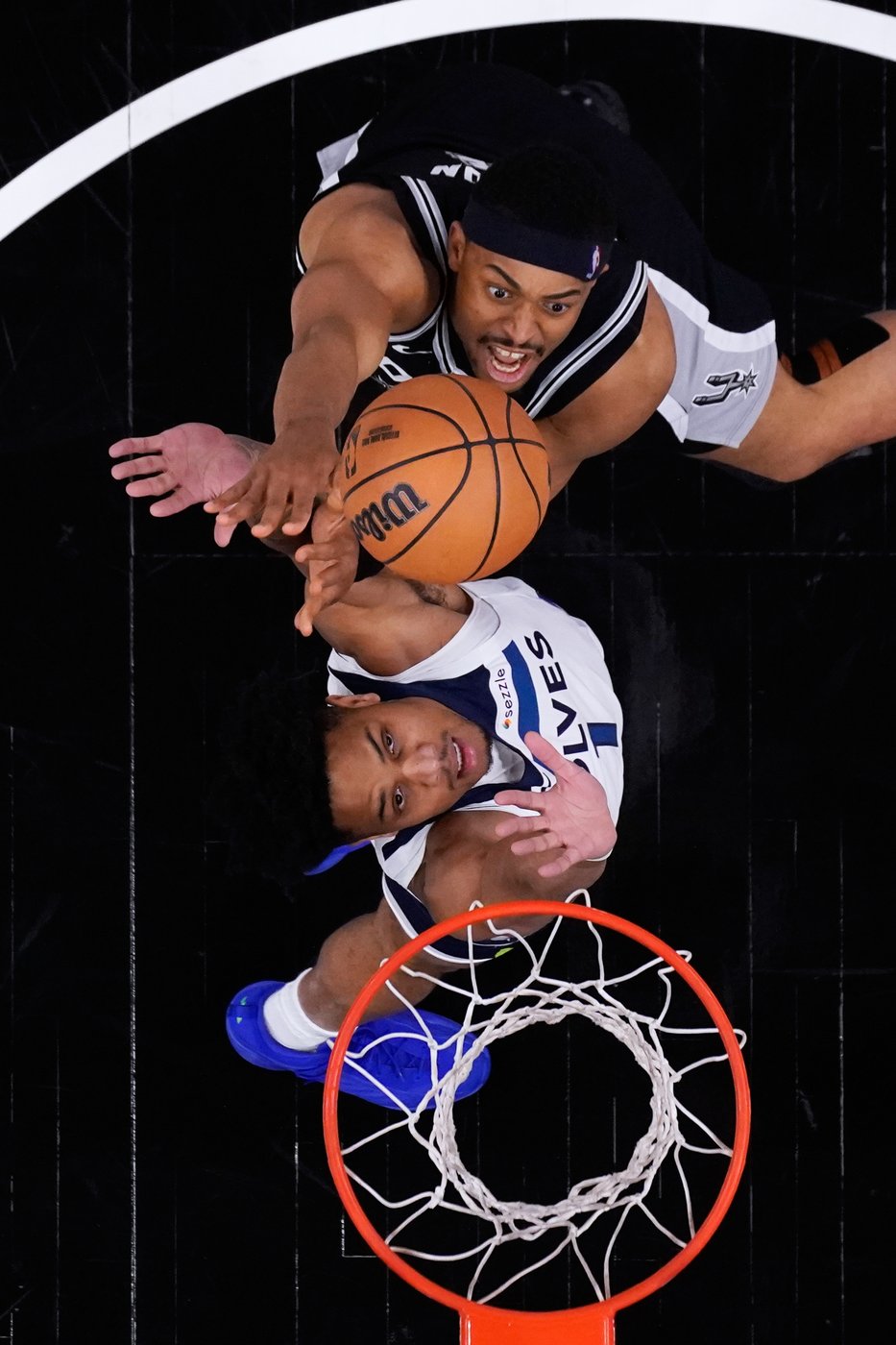 NBA tipoff: Round 2 continues Wednesday with Cavaliers-Pistons | iNFOnews.ca
