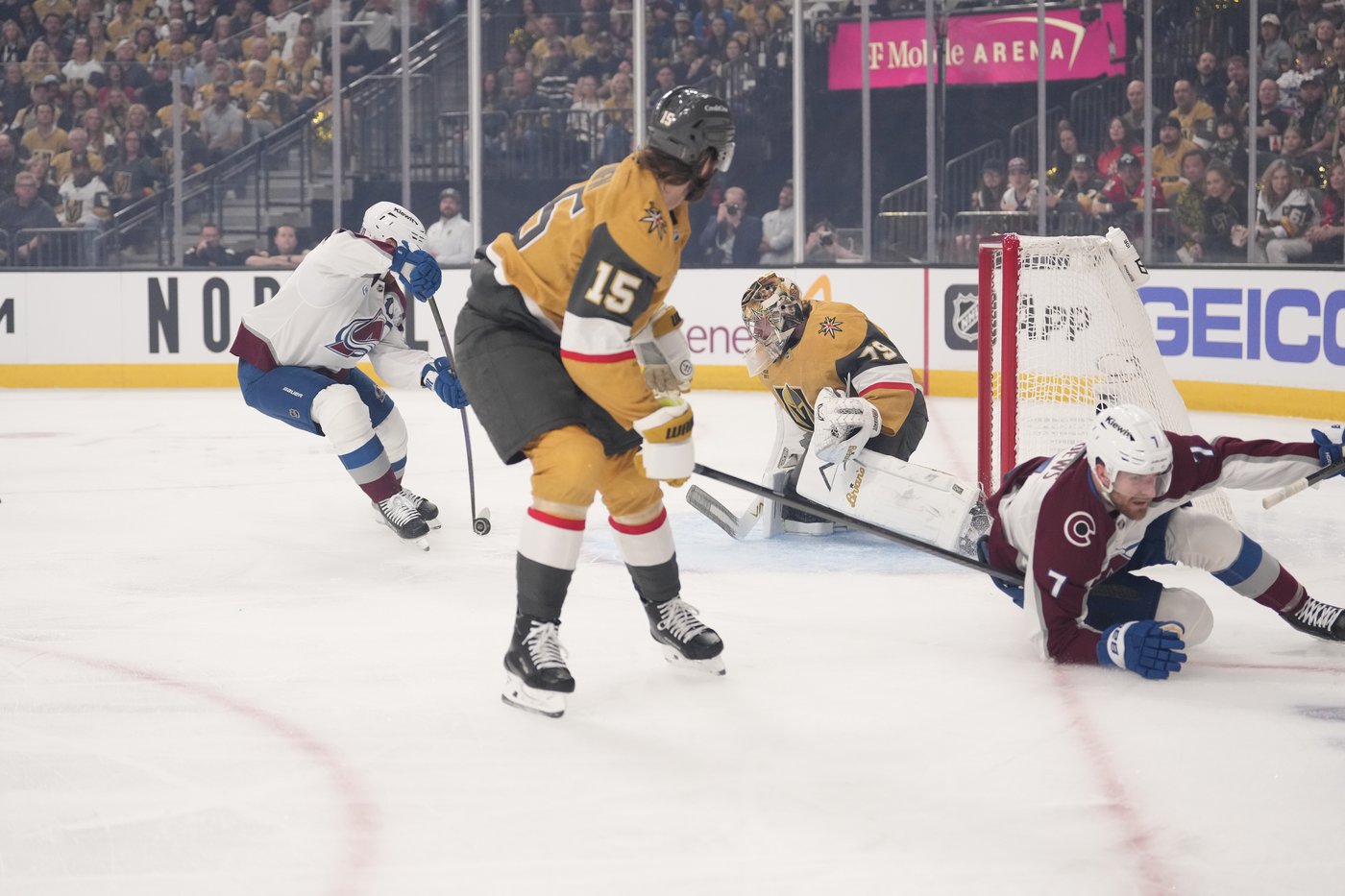 Gabriel Landeskog uses in-skate sensors, AI-driven movement platform to manage his knee and workload | iNFOnews.ca