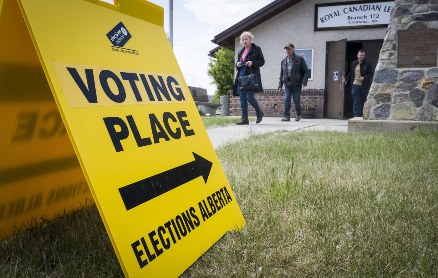 These Albertans signed petitions. What do they think of the separation referendum? | iNFOnews.ca