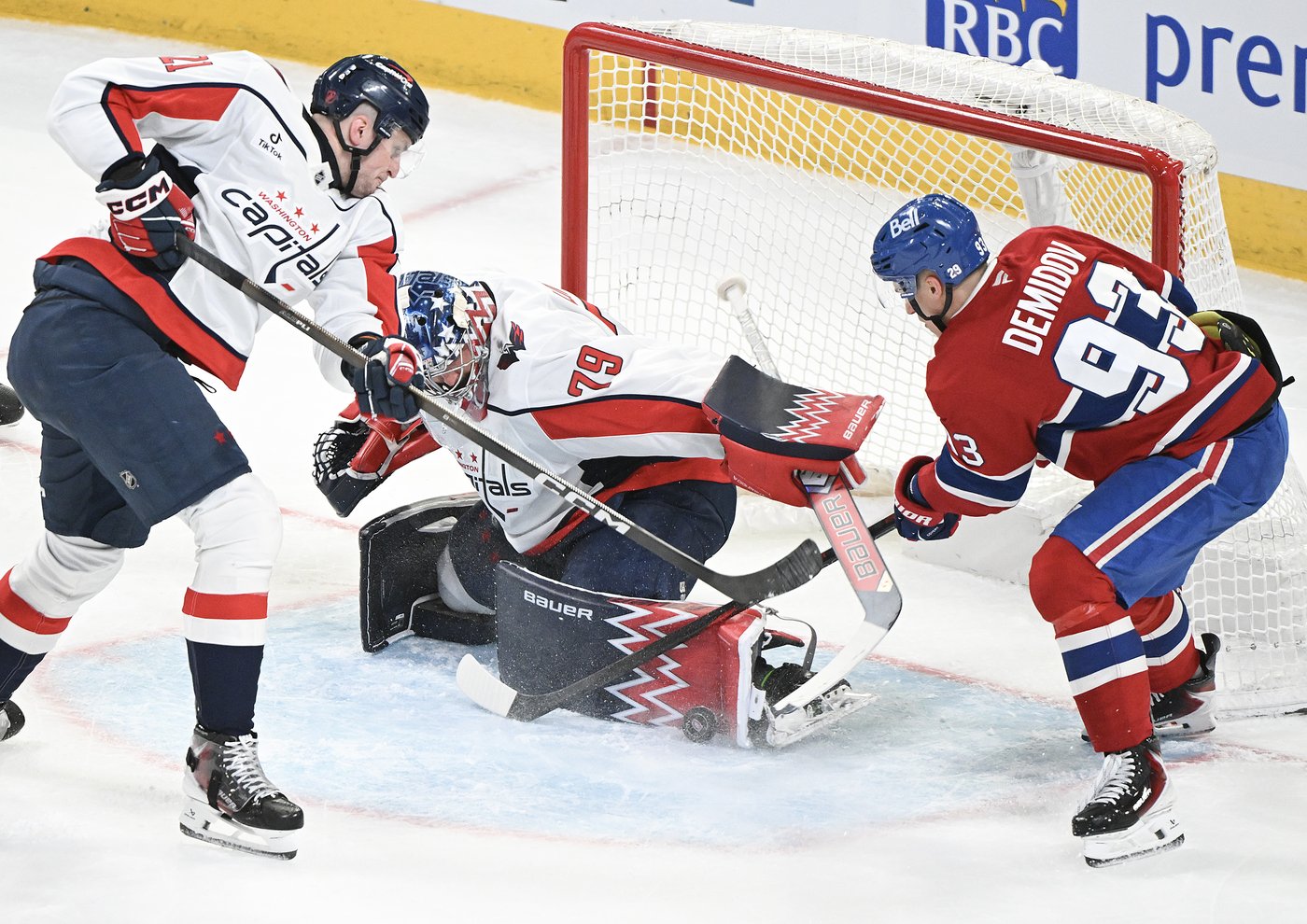 Caufield scores twice as Canadiens crush Capitals 6-2 | iNFOnews.ca