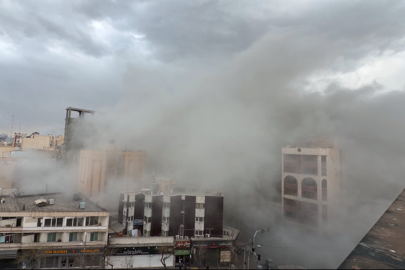 Iranian drones hit the US Embassy in Saudi Arabia, while hundreds are reported dead in Iran | iNFOnews.ca