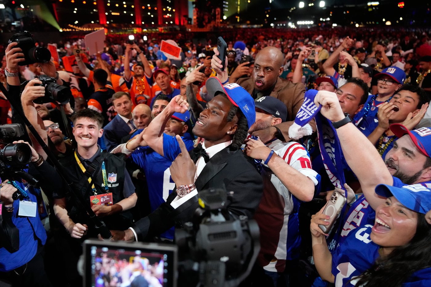 Photos of the NFL Draft | iNFOnews.ca