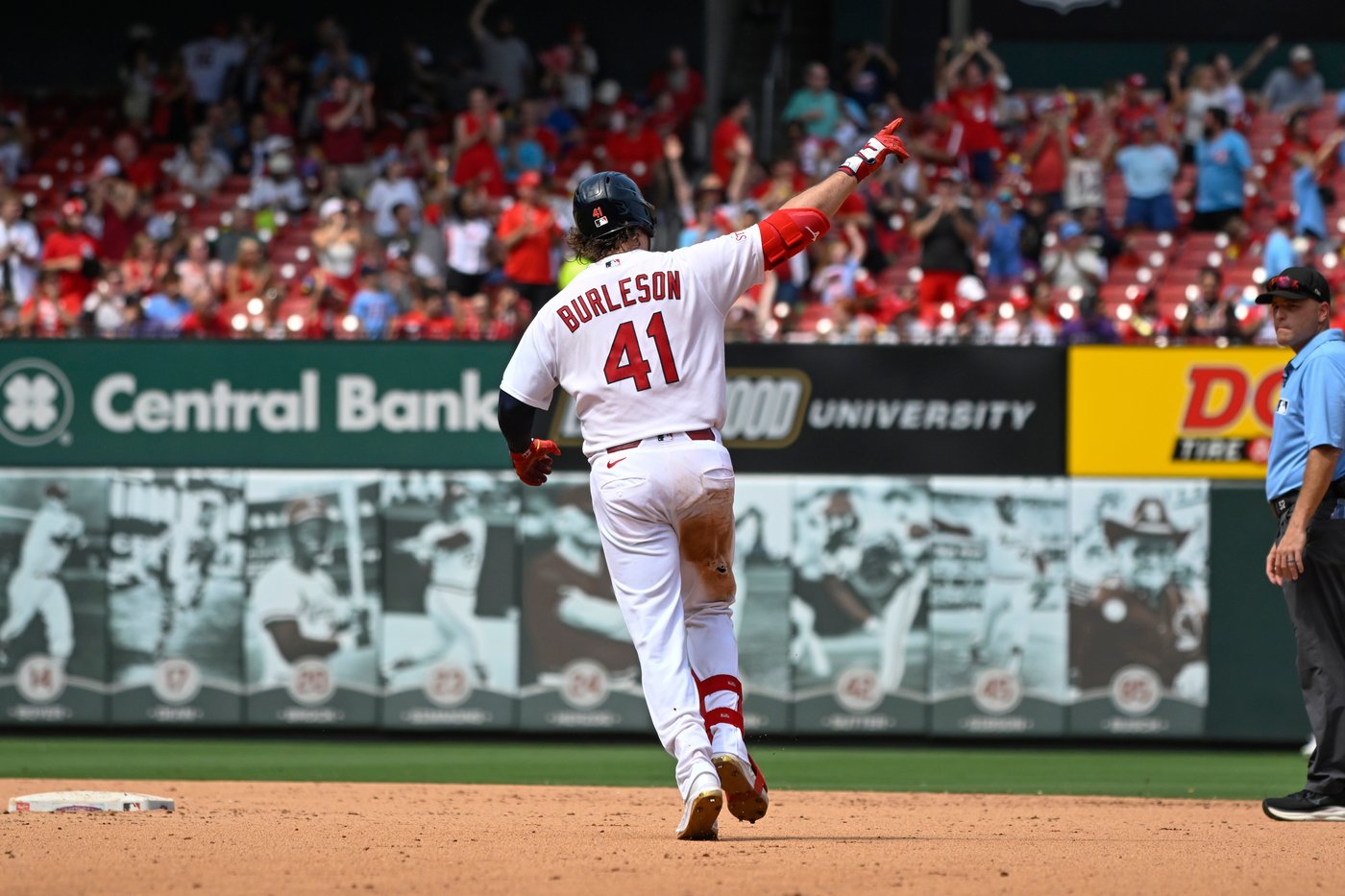 JJ Wetherholt hits tiebreaking double and Alec Burleson homers as Cardinals top Rockies 7-4 | iNFOnews.ca JJ Wetherholt hits tiebreaking double and Alec Burleson homers as Cardinals top Rockies 7-4 | iNFOnews.ca