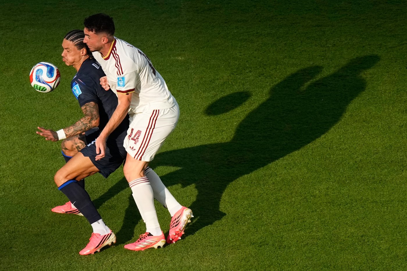 Spain wins its World Cup group, beating Uruguay 1-0 as Muslera’s error sends 2-time champion home | iNFOnews.ca Spain wins its World Cup group, beating Uruguay 1-0 as Muslera’s error sends 2-time champion home | iNFOnews.ca