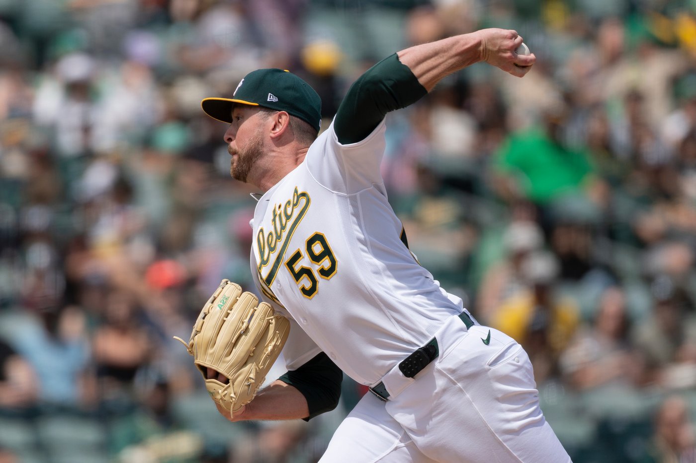 Munetaka Murakami homers and White Sox go deep 4 times to back Noah Schultz in 7-4 win over A's | iNFOnews.ca