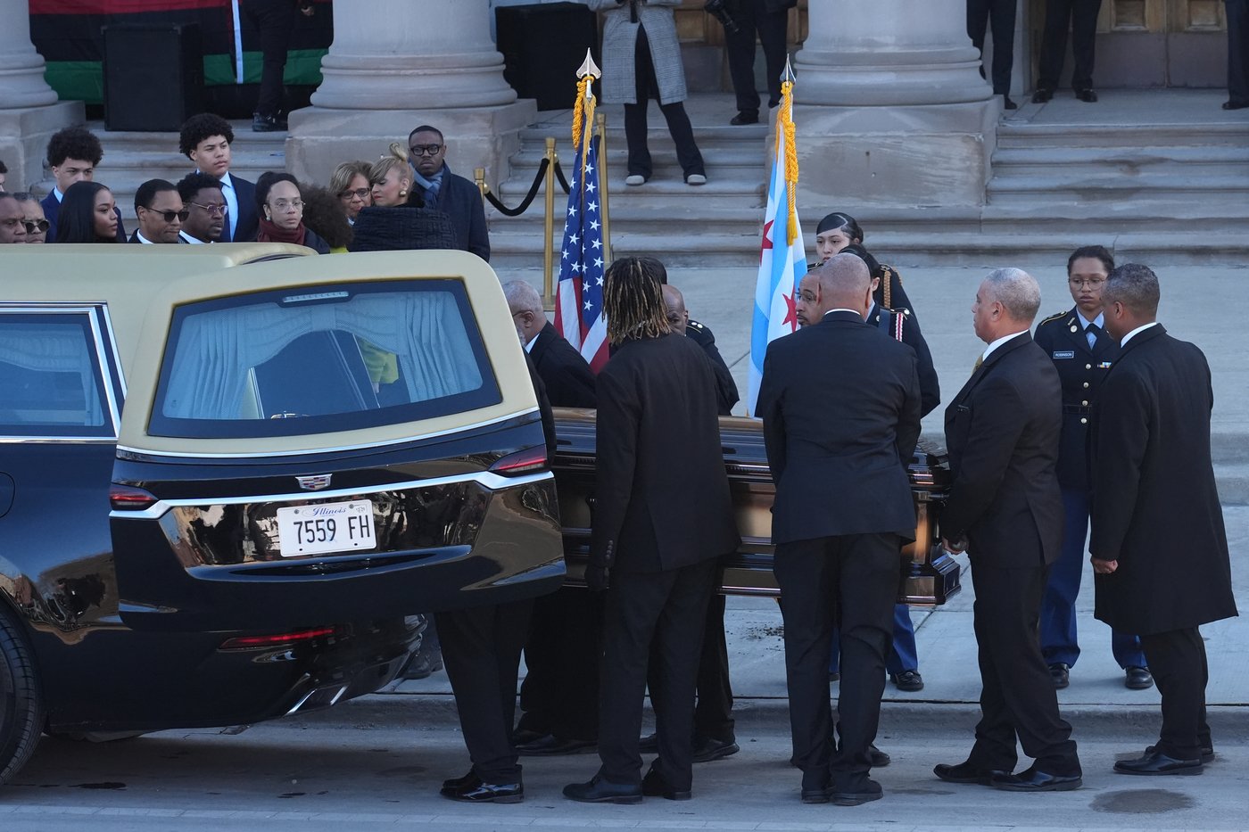 Crowds of Chicago mourners pay respects to Jesse Jackson at start of cross-country memorial services | iNFOnews.ca