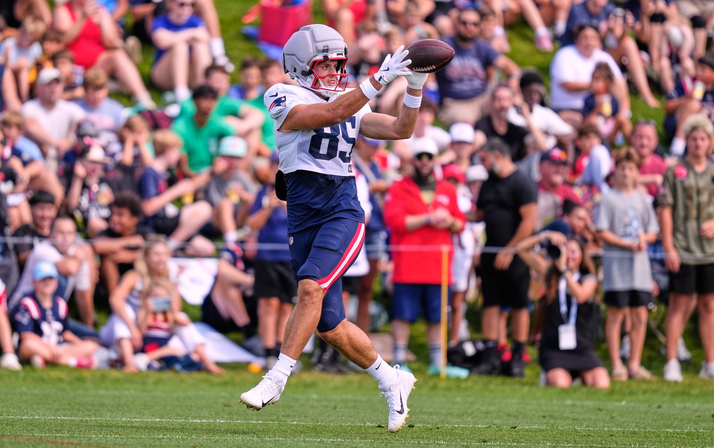 Hunter Henry ends limbo, signing a 2-year extension with Patriots through 2027 | iNFOnews.ca Hunter Henry ends limbo, signing a 2-year extension with Patriots through 2027 | iNFOnews.ca