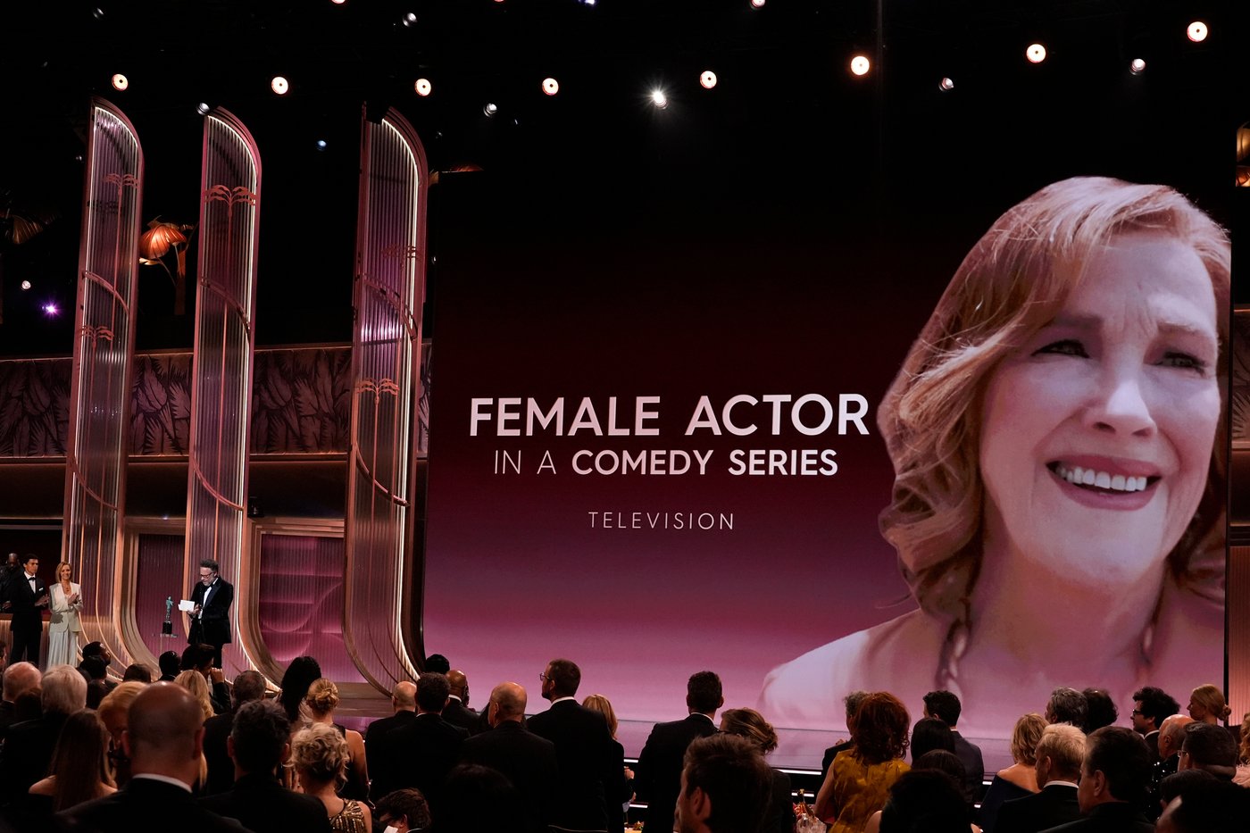 Catherine O'Hara wins posthumous award for 'The Studio' at Actor Awards | iNFOnews.ca Catherine O'Hara wins posthumous award for 'The Studio' at Actor Awards | iNFOnews.ca