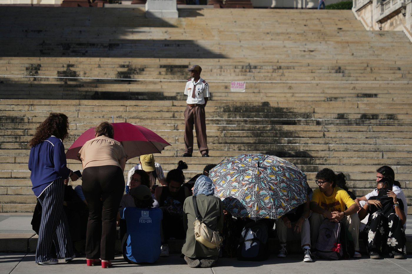 Students stage a sit-in at Havana University as Cuba’s energy crisis slashes classes | iNFOnews.ca