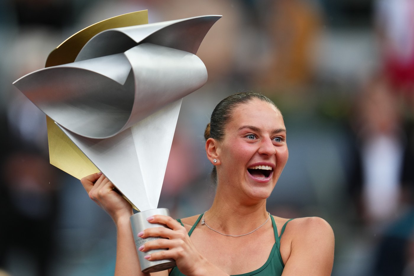 Marta Kostyuk withdraws from the Italian Open with physical issues after titles in Madrid and Rouen | iNFOnews.ca